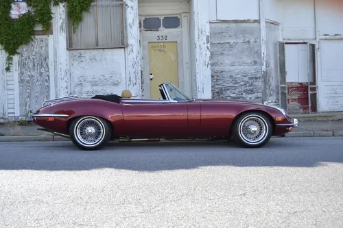 1974 Jaguar XKE V12