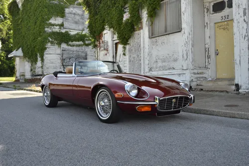 1974 Jaguar XKE V12