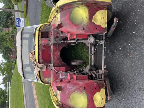 Yellow Triumph TR3