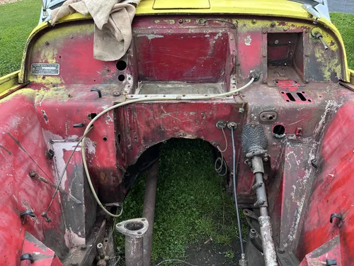 Yellow Triumph TR3