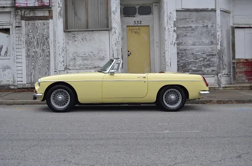 1967 MGB