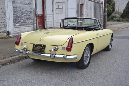 1967 MGB