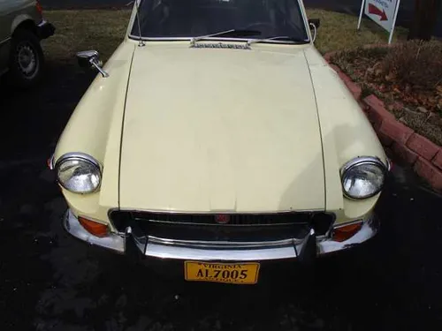 1970 MGB Gt Primrose Yellow