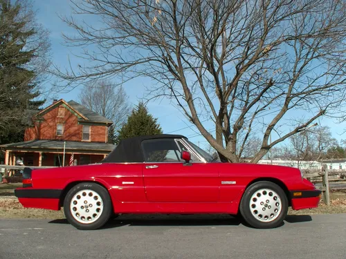 1989 Alfa Romeo Spider Quadrifoglio