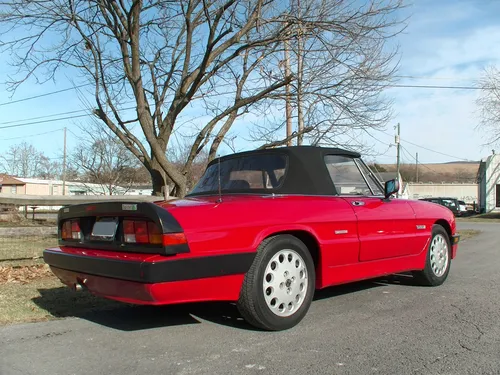 1989 Alfa Romeo Spider Quadrifoglio