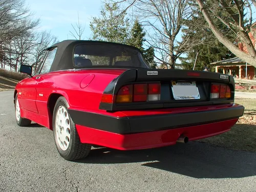 1989 Alfa Romeo Spider Quadrifoglio