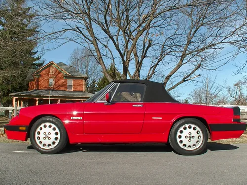 1989 Alfa Romeo Spider Quadrifoglio