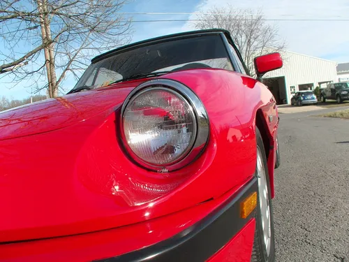 1989 Alfa Romeo Spider Quadrifoglio