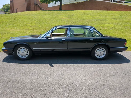 1998 Jaguar Vanden Plas