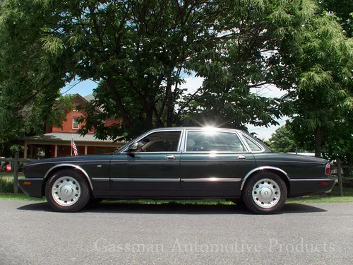 1998 Jaguar XJ8 Vanden Plas