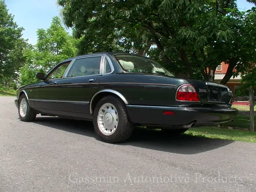 1998 Jaguar XJ8 Vanden Plas