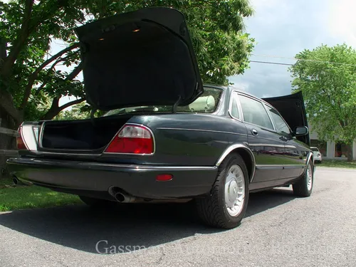 1998 Jaguar XJ8 Vanden Plas