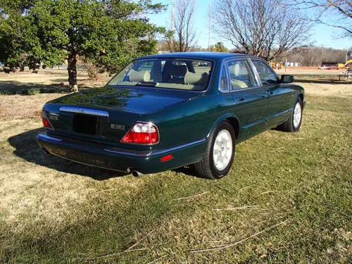 1999 Jaguar XJ8