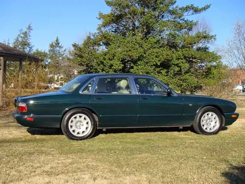 1999 Jaguar XJ8