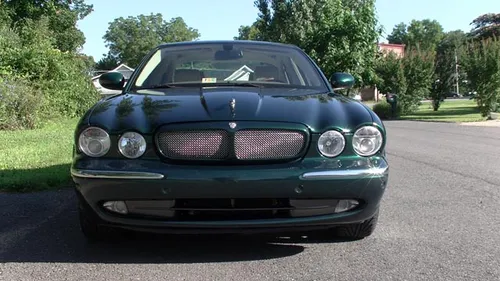 2005 Jaguar XJR