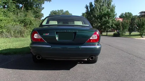 2005 Jaguar XJR